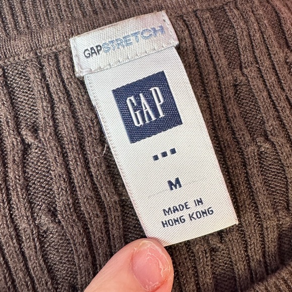 GAP Chocolate Cable Knit Sweater med - Picture 2 of 6